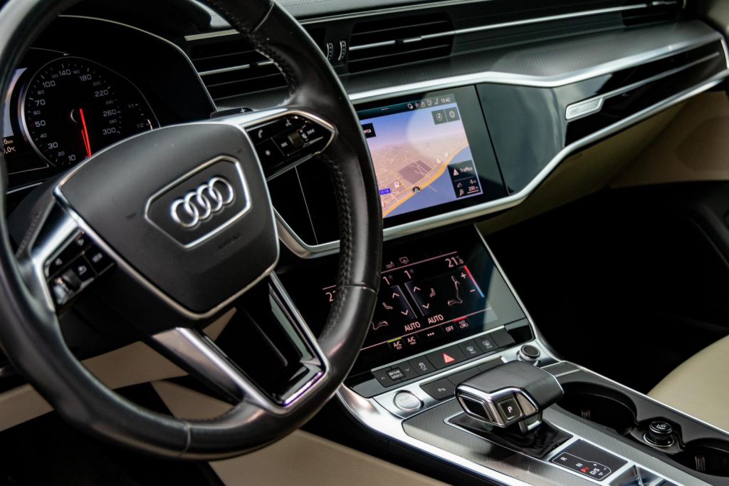 Audi A6 Avant 40 2.0 TDI mhev S-tronic Business Plus