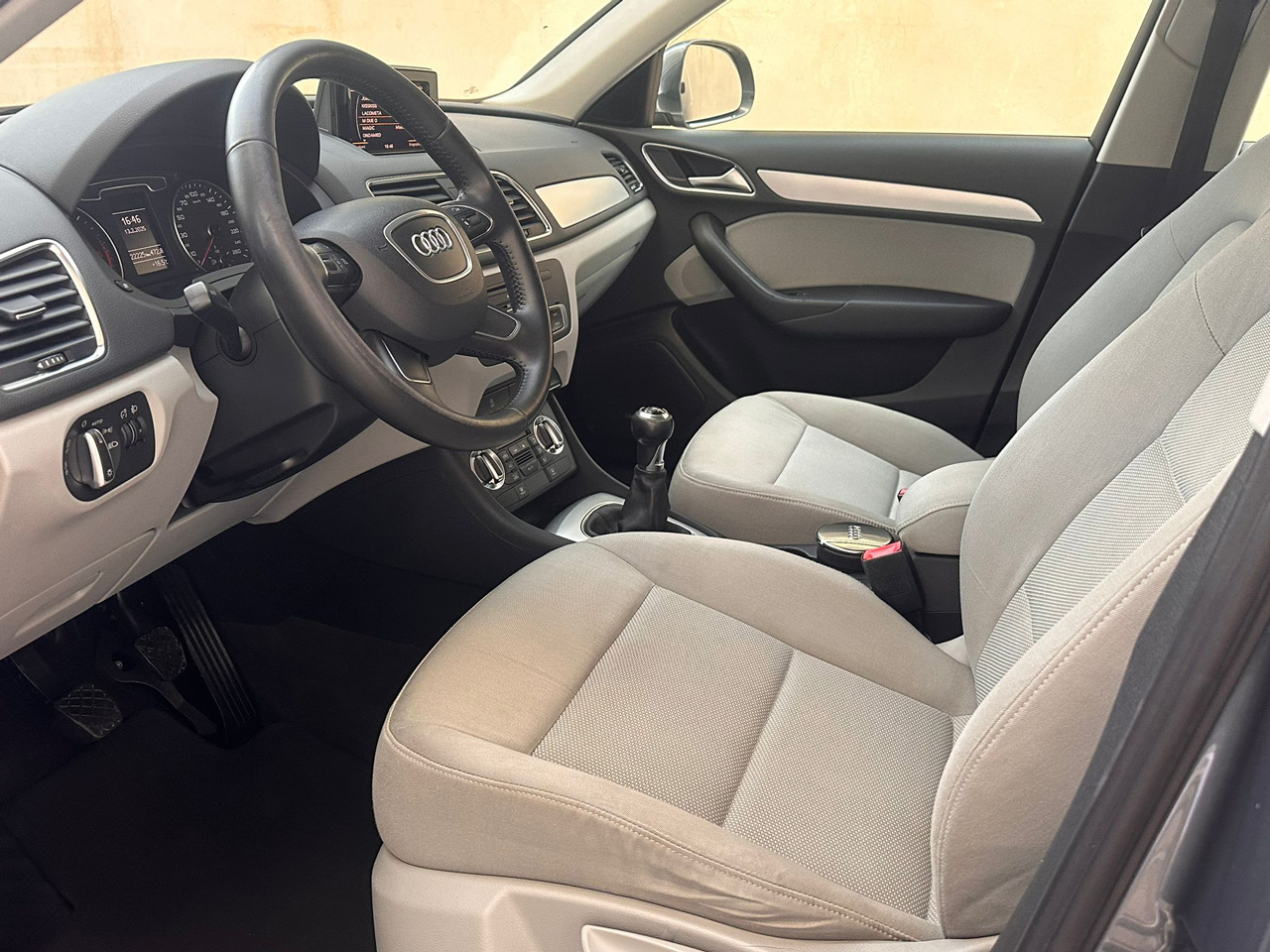 Audi Q3 2.0 TDI 140CV Business