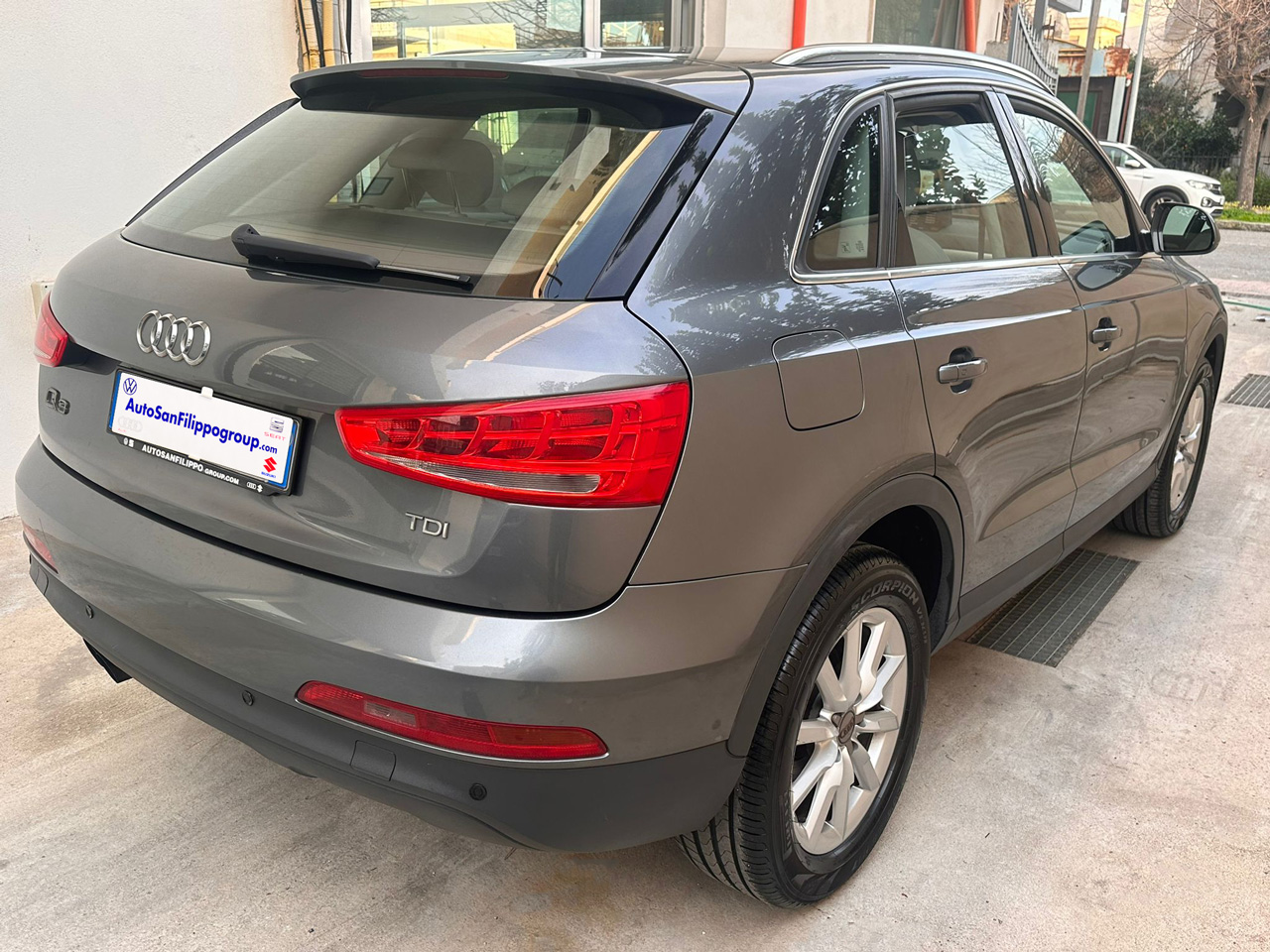 Audi Q3 2.0 TDI 140CV Business