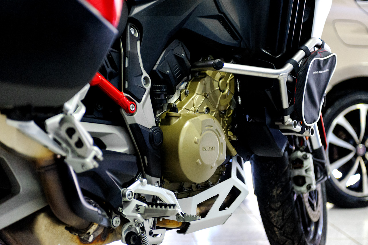 Ducati Multistrada V4 S Travel & Radar