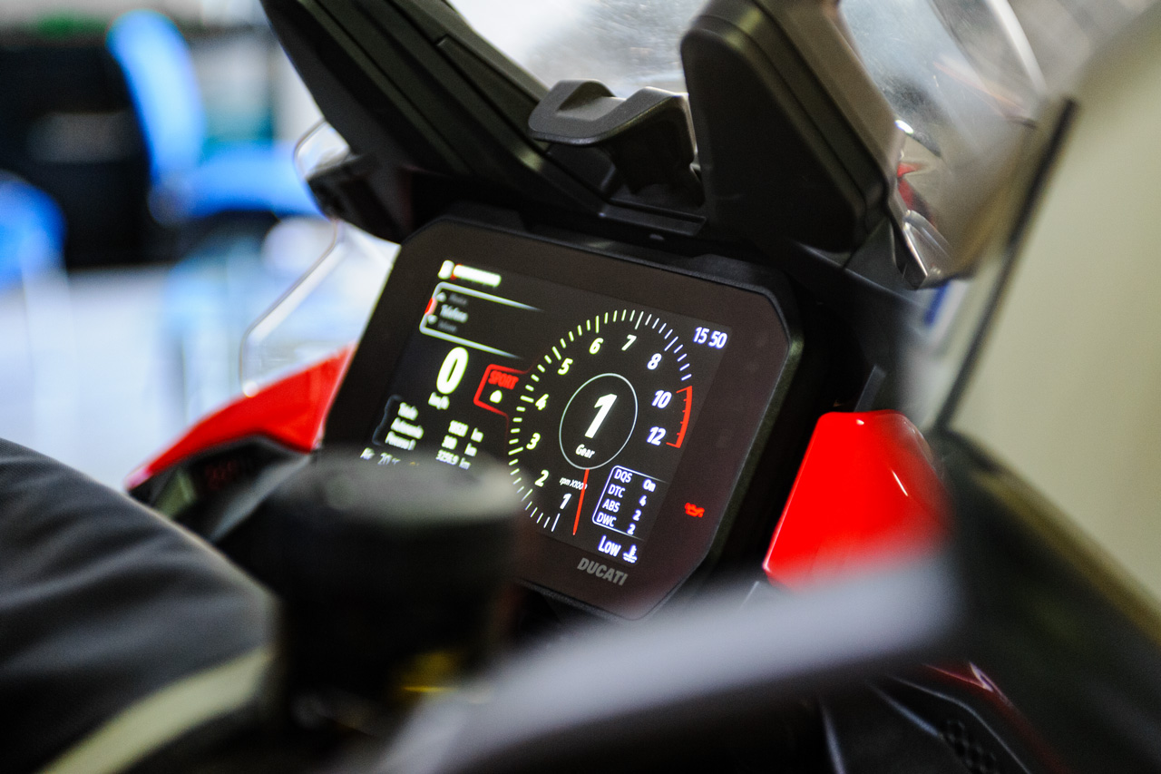 Ducati Multistrada V4 S Travel & Radar
