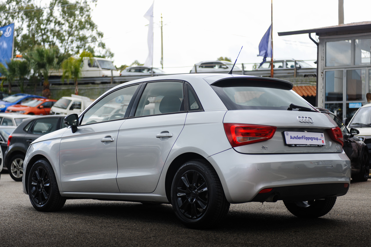 Audi A1 SPB 1.6 TDI 105CV Attraction