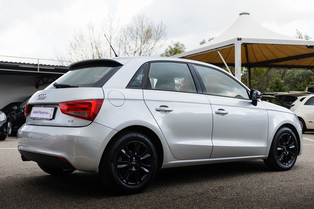 Audi A1 SPB 1.6 TDI 105CV Attraction