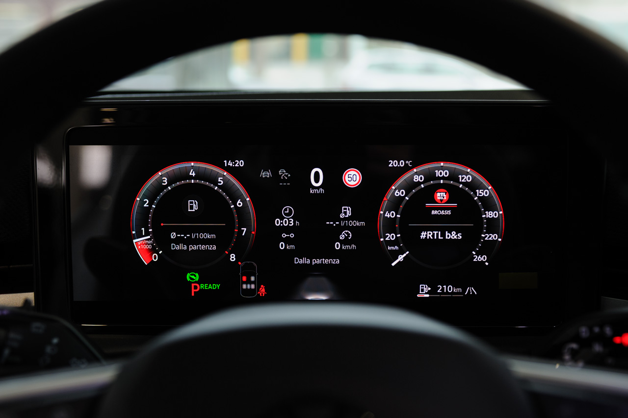 Volkswagen T-Roc 1.5 eTSI 150CV DSG R-Line