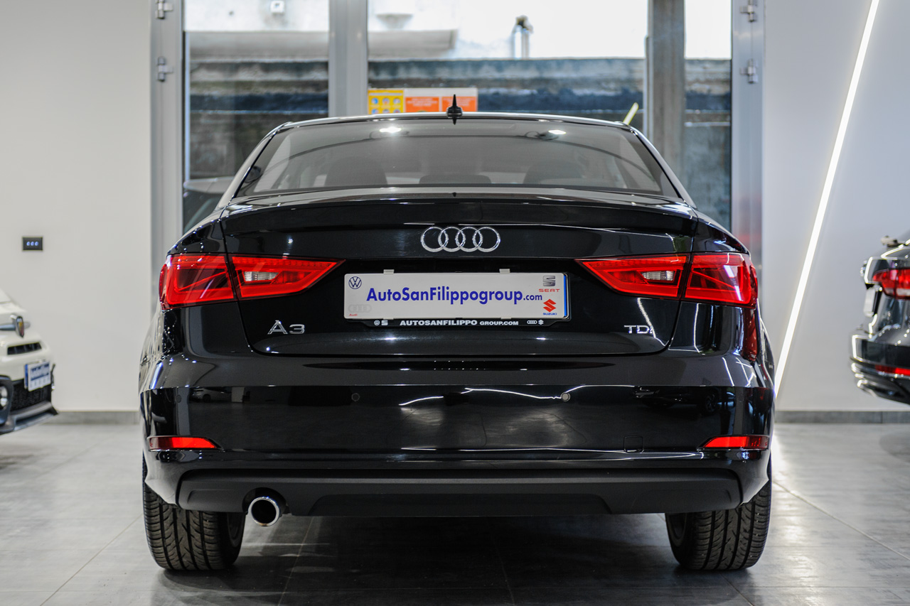 Audi A3 Sedan 1.6 TDI 110CV S-tronic Ambition
