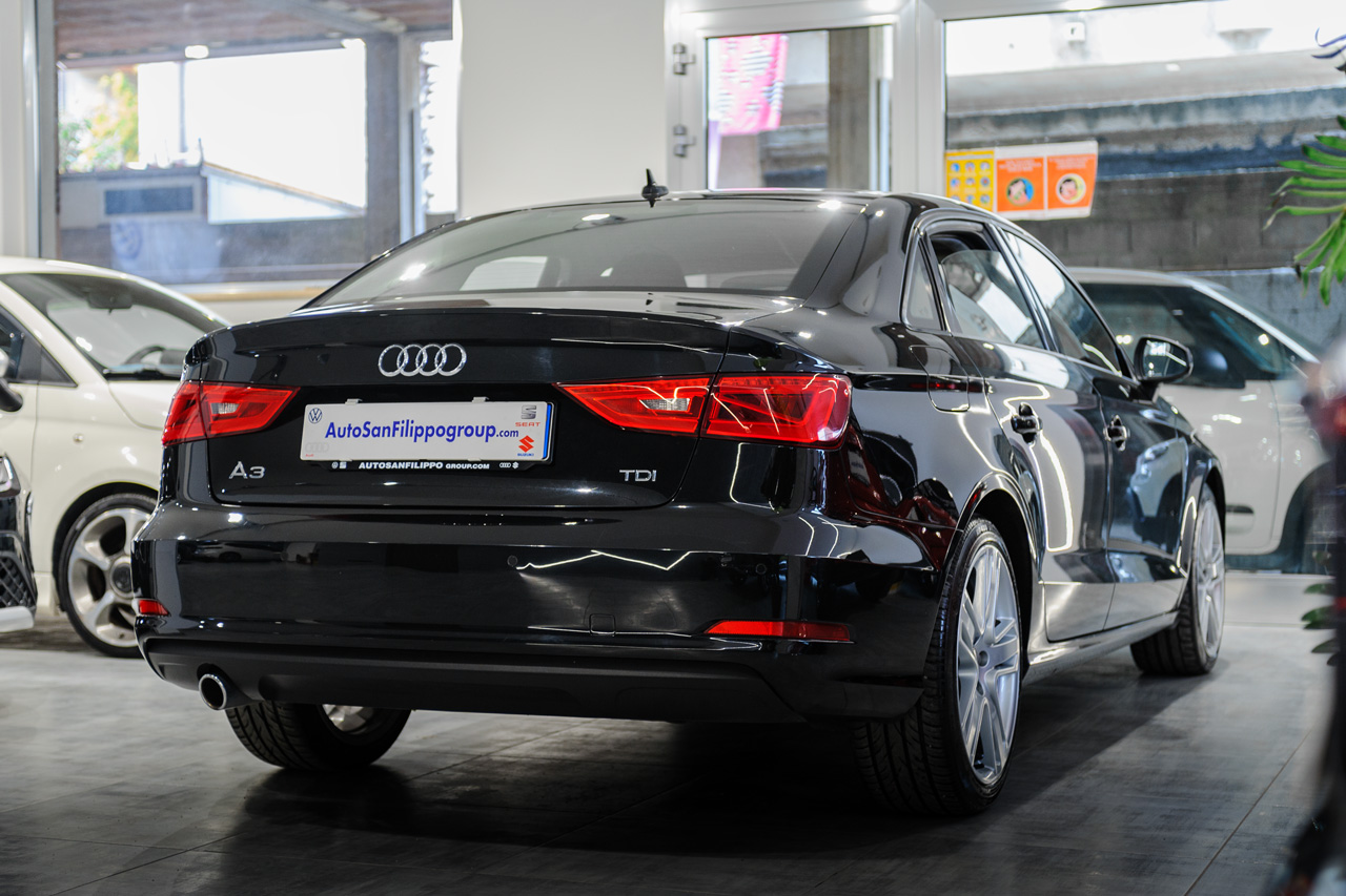 Audi A3 Sedan 1.6 TDI 110CV S-tronic Ambition