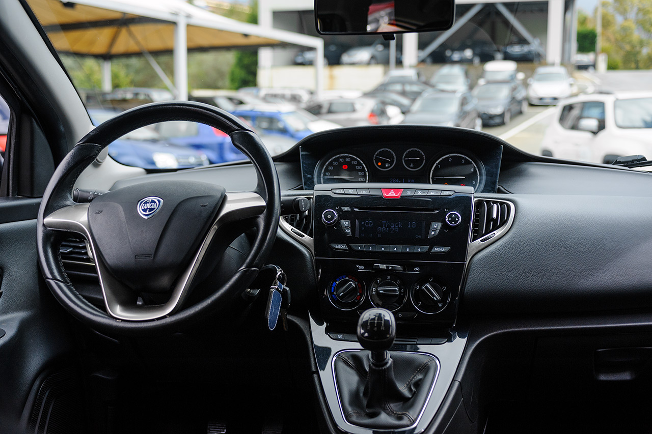 Lancia Ypsilon 1.3 MJT 95CV Gold