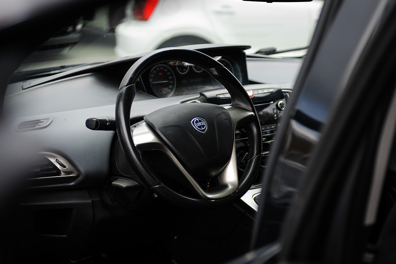 Lancia Ypsilon 1.3 MJT 95CV Gold