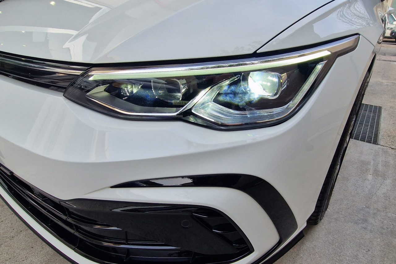 Volkswagen Golf 1.5 TSI 150CV evo R-Line