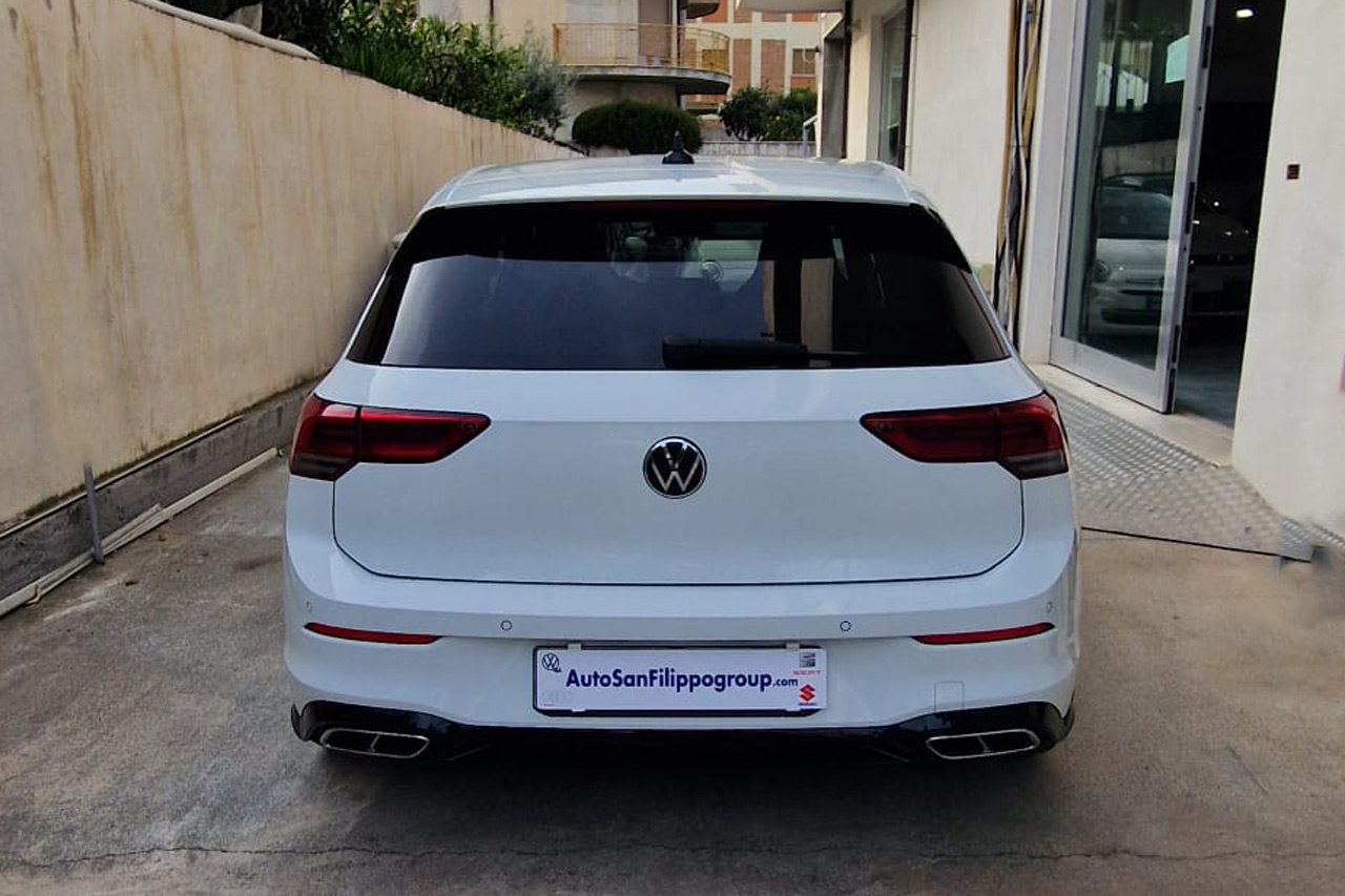 Volkswagen Golf 1.5 TSI 150CV evo R-Line