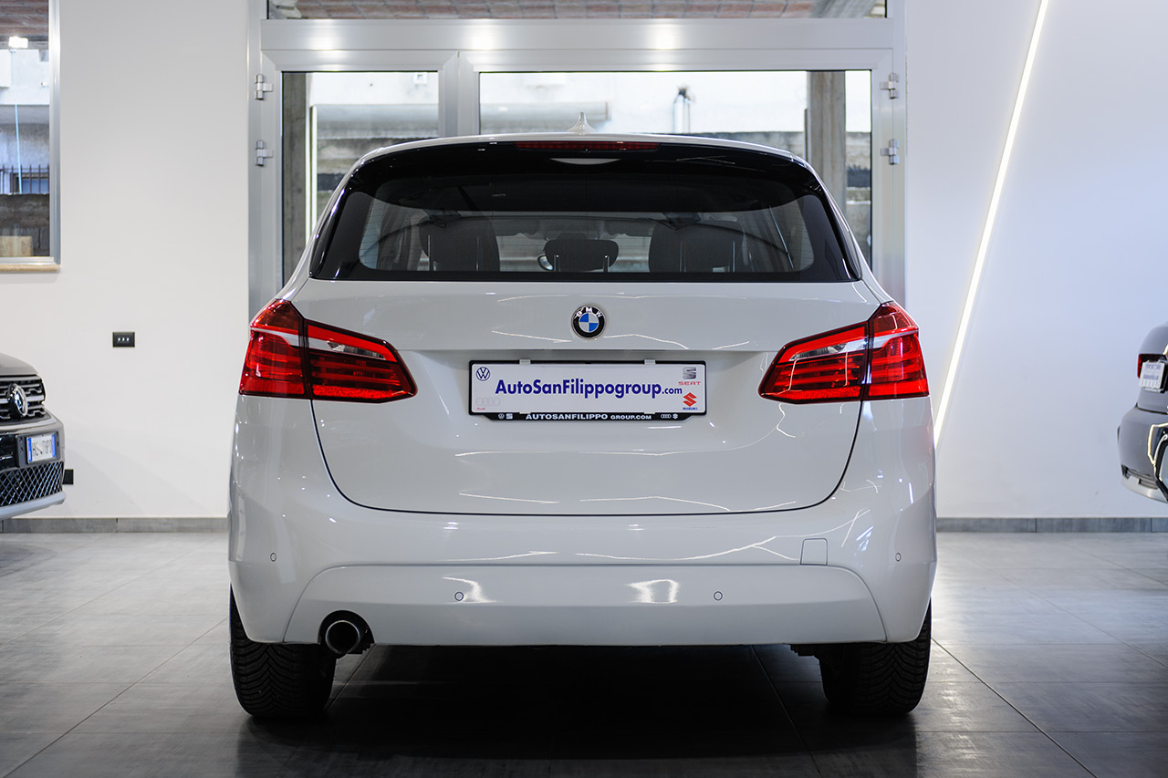 BMW 216d Active Tourer Luxury Business Pack