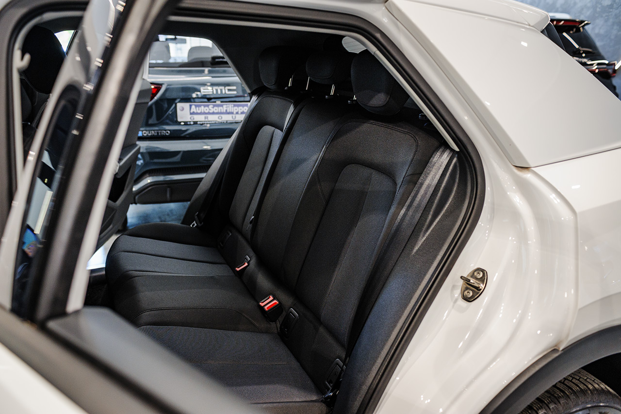 Audi Q2 2.0 TDI S-tronic Business Plus