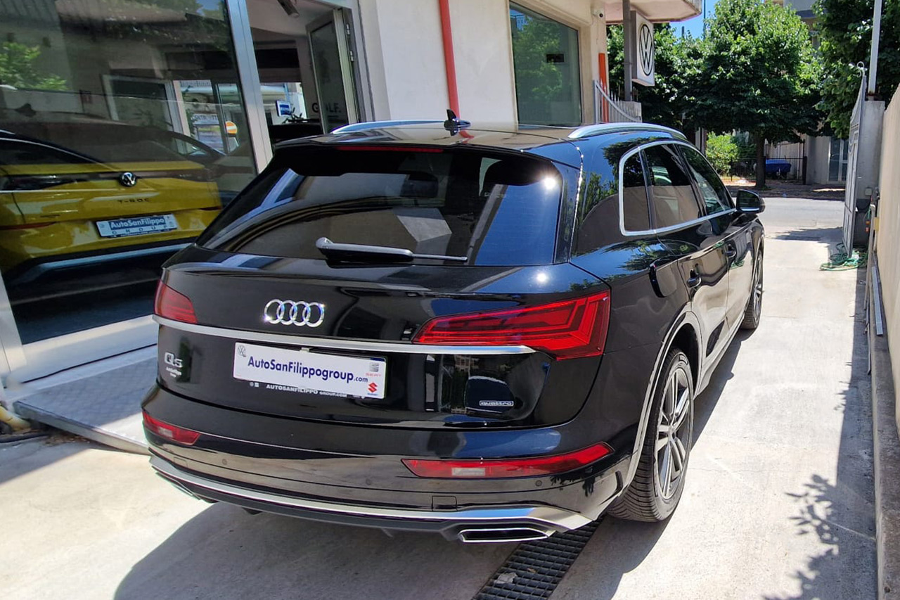 Audi Q5 2.0 TDI mhev 12V quattro S-tronic S line Plus