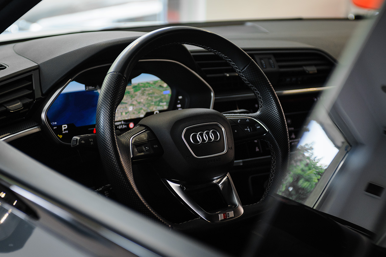 Audi Q3 SPB 35 2.0 TDI 150CV S-tronic Identity Black