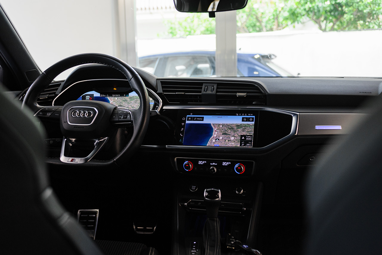 Audi Q3 SPB 35 2.0 TDI 150CV S-tronic Identity Black