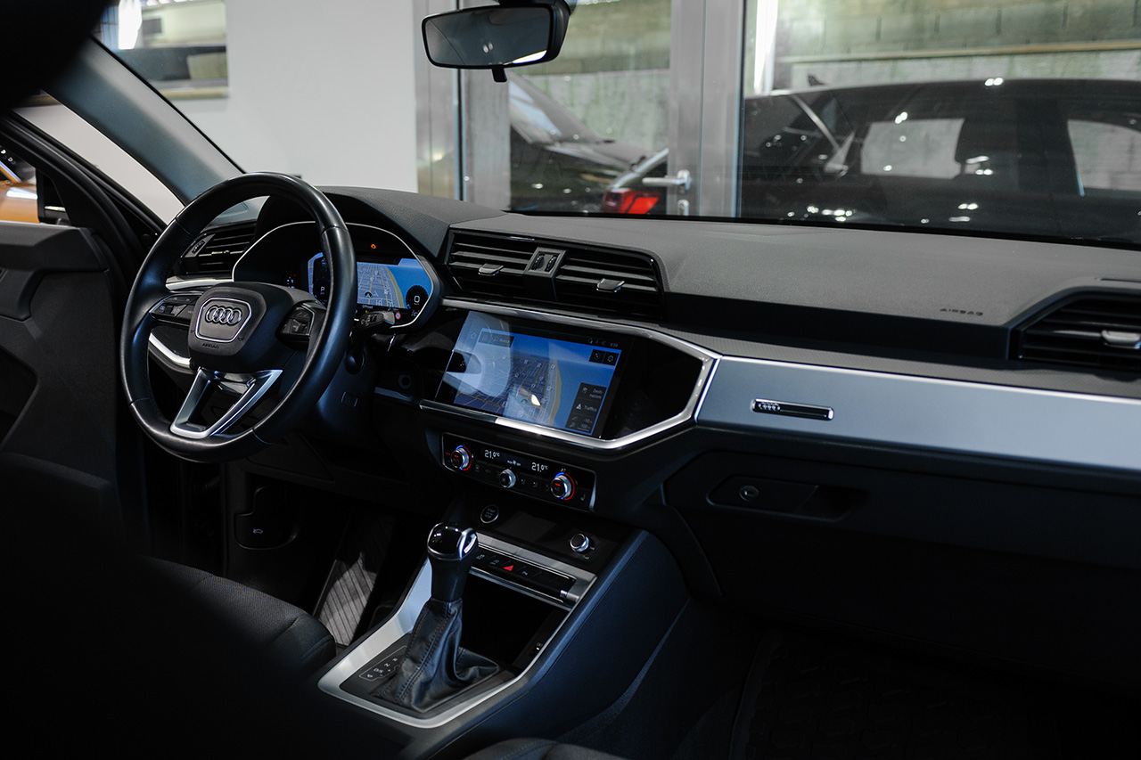 Audi Q3 SPB 35 2.0 TDI S-ronic Business Plus