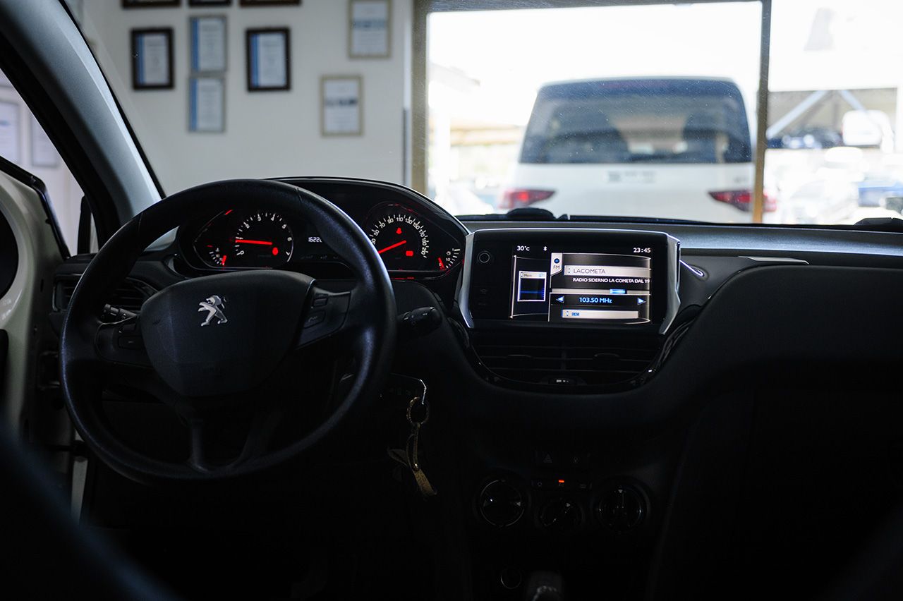Peugeot 208 1.0 (vti) 12v 5p Active